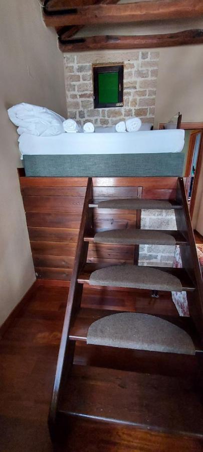 Soul Boutique Hotel Monodendri Luaran gambar